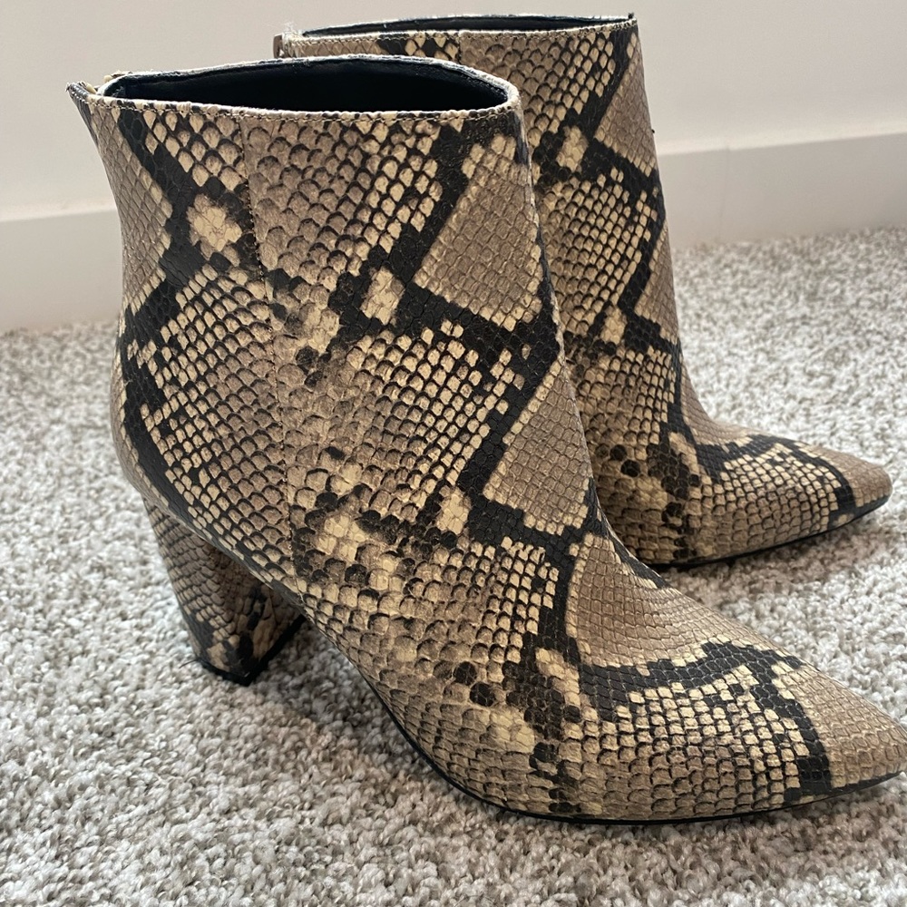 snake skin black and beige pointy toe ankle bootie